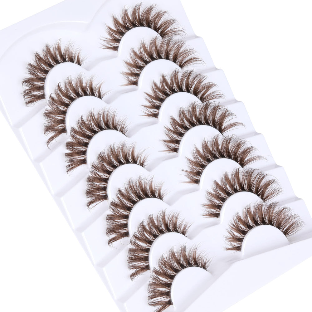 Ruairie daily wear lashes provide beginner-friendly styling and light feel.