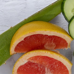 Fragrance close-up: Aloe, cucumber, grapefruit scent from Ryan Scott RS styling cream.