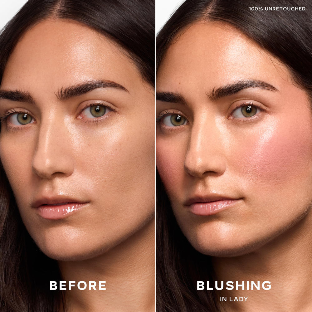 Saie Dew Liquid Blush doe-foot wand enables easy, controlled application.