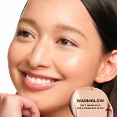 Close-up of gel texture for luminous, lightweight daily glow