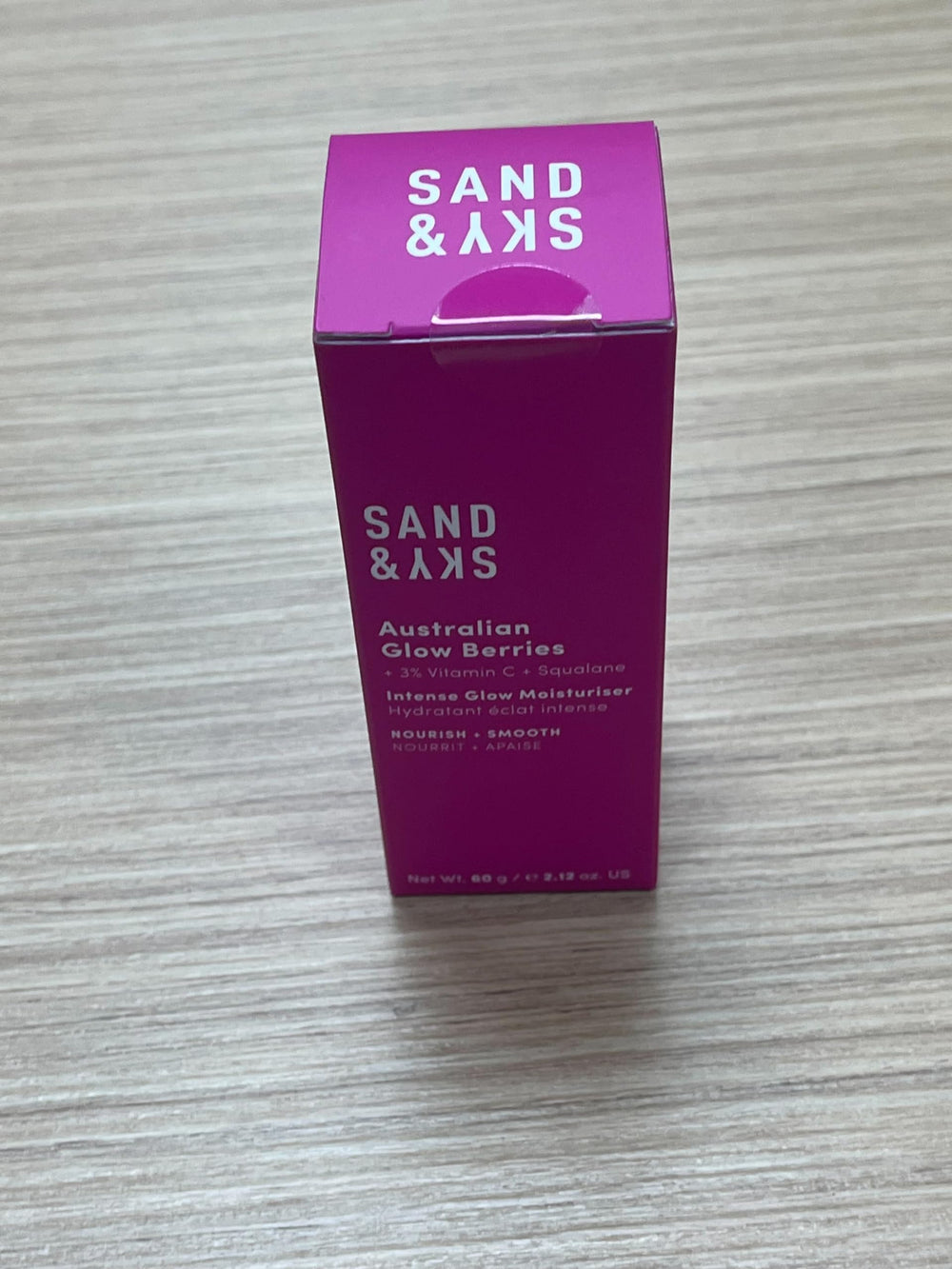 Sand & Sky Kakadu Plum Berry Complex ingredients highlight natural antioxidants and brightening benefits.
