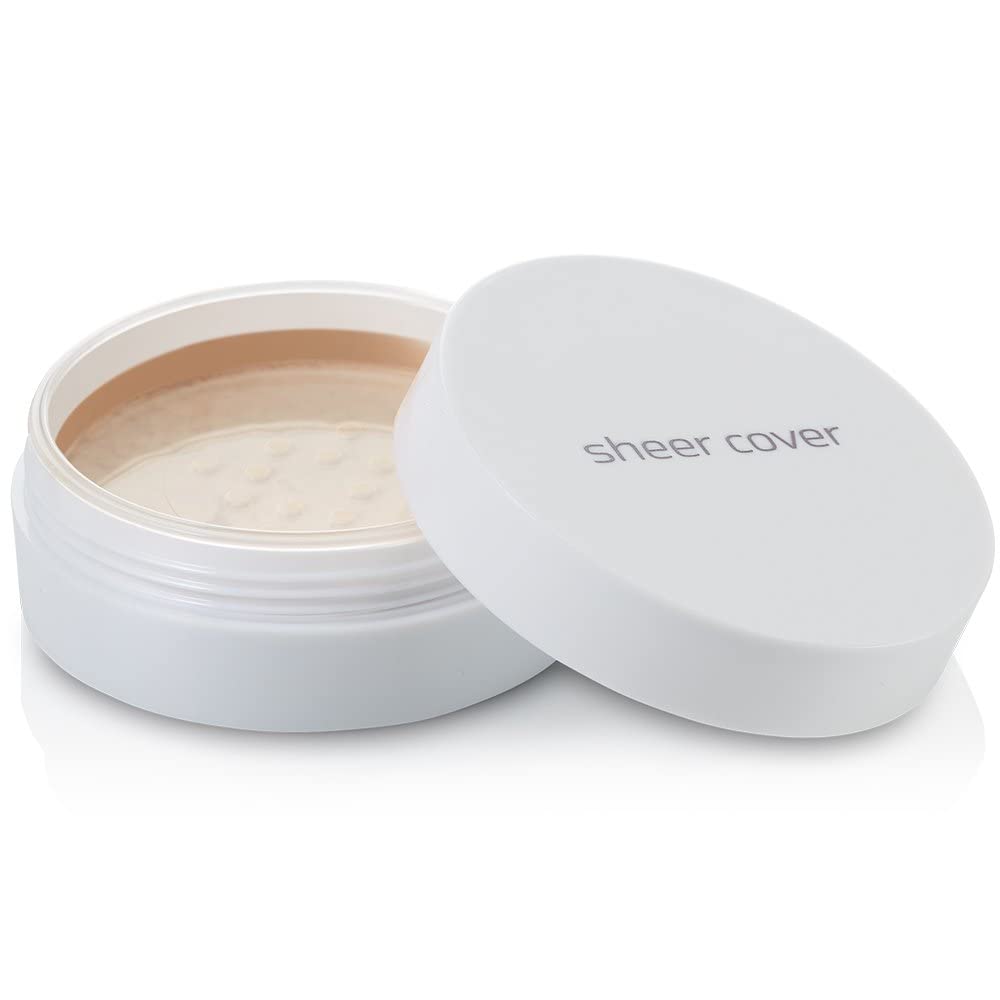 Sheer Cover Concealer camouflages blemishes and uneven undertones.