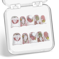 Short Duck nails display 3D shell and flower design for an elegant look