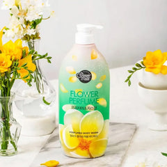 SHOWERMATE creamy lather on skin provides gentle cleansing and comfort.