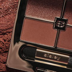 Satin shade swatch for luminous eyelids in Bois de Rose palette