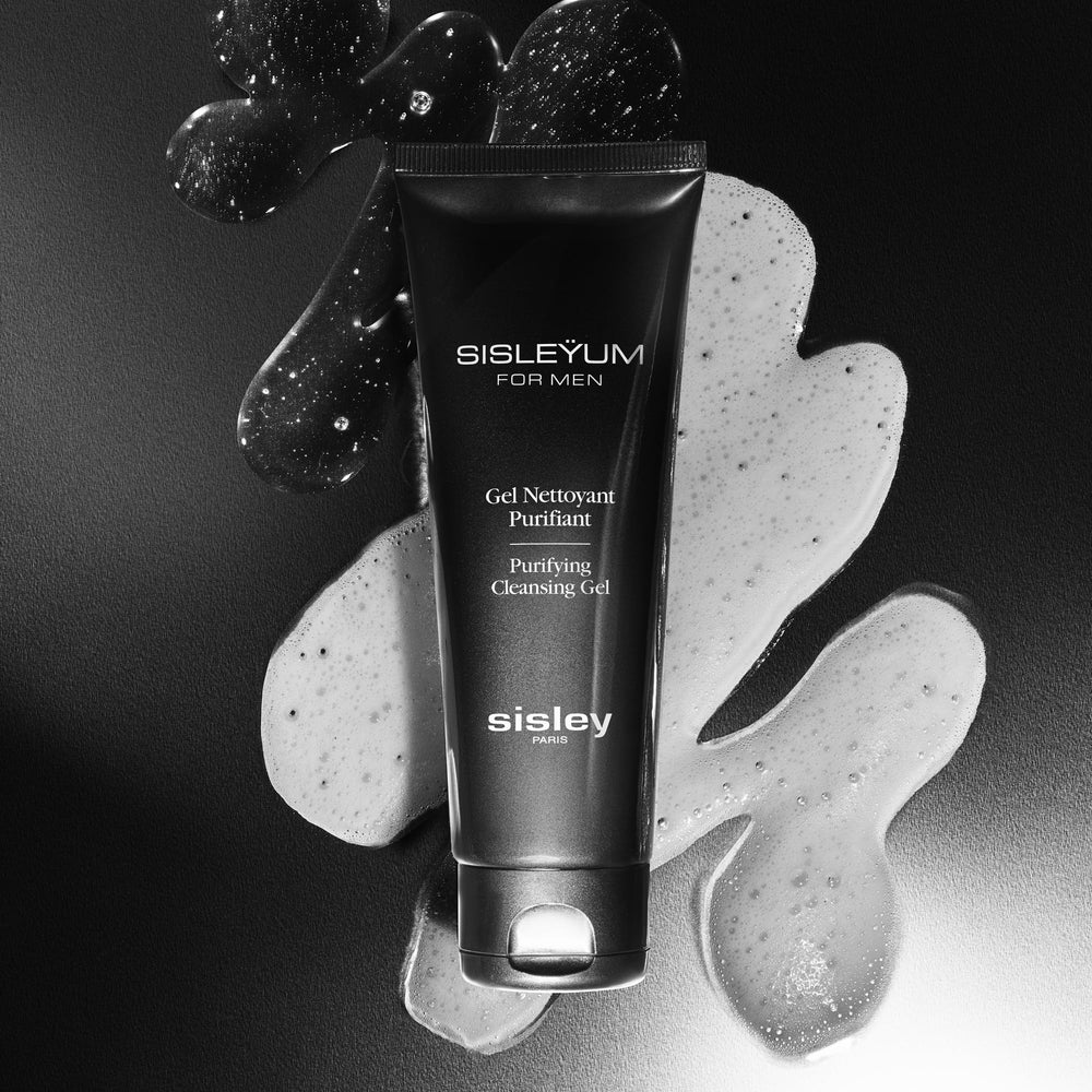 Morning routine with Sisleyum cleansing gel for a fresh start