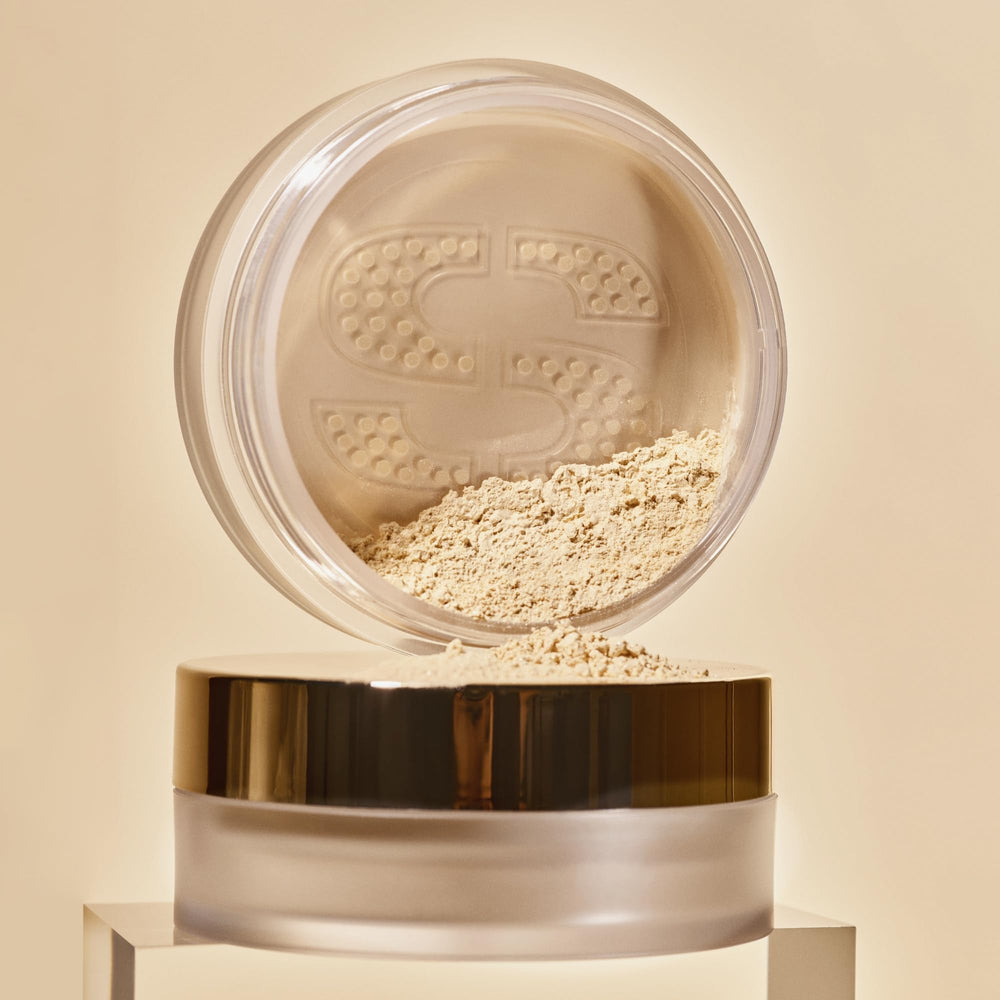Brush application shot showing subtle glow from Sisley Phyto-Teint Poudre Libre