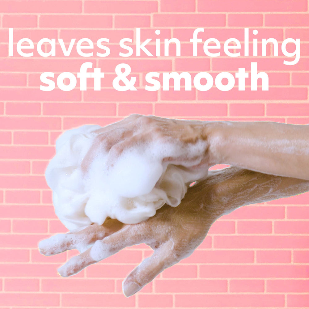 Softsoap close-up shows creamy lather delivering rich moisture.