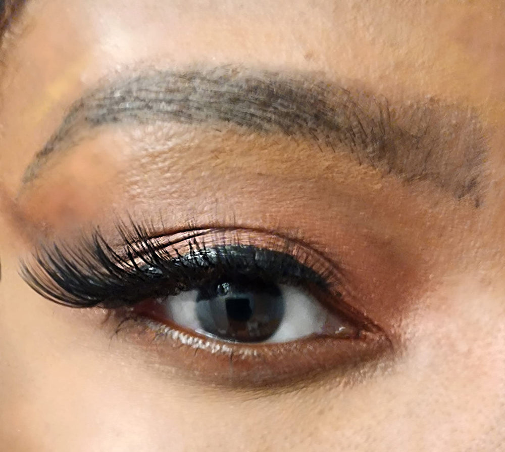 Spicy Lola Reusable Lash Case Travel keeps lashes protected and organized