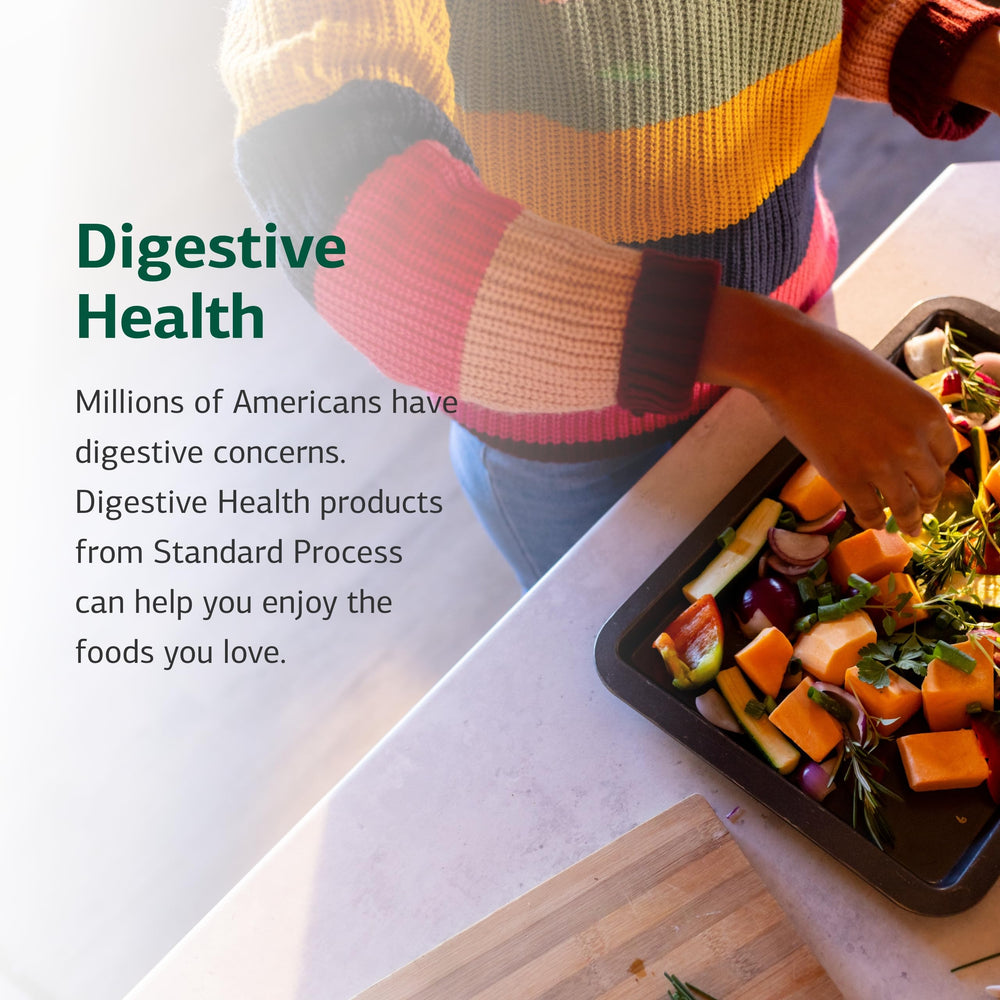 Capsules in hand illustrating easy daily use.