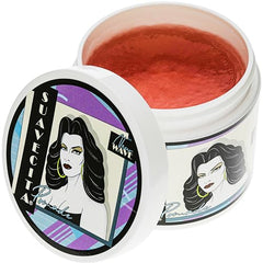 Suavecita New Wave Edition curled-hair shine reveals natural-looking gloss after use.