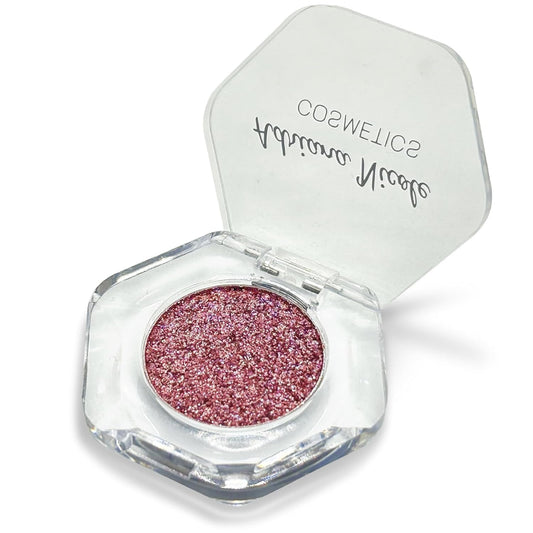 Sudxin Adriana Nicole Ethereal eyeshadow shifts from blue to pink for versatile looks.