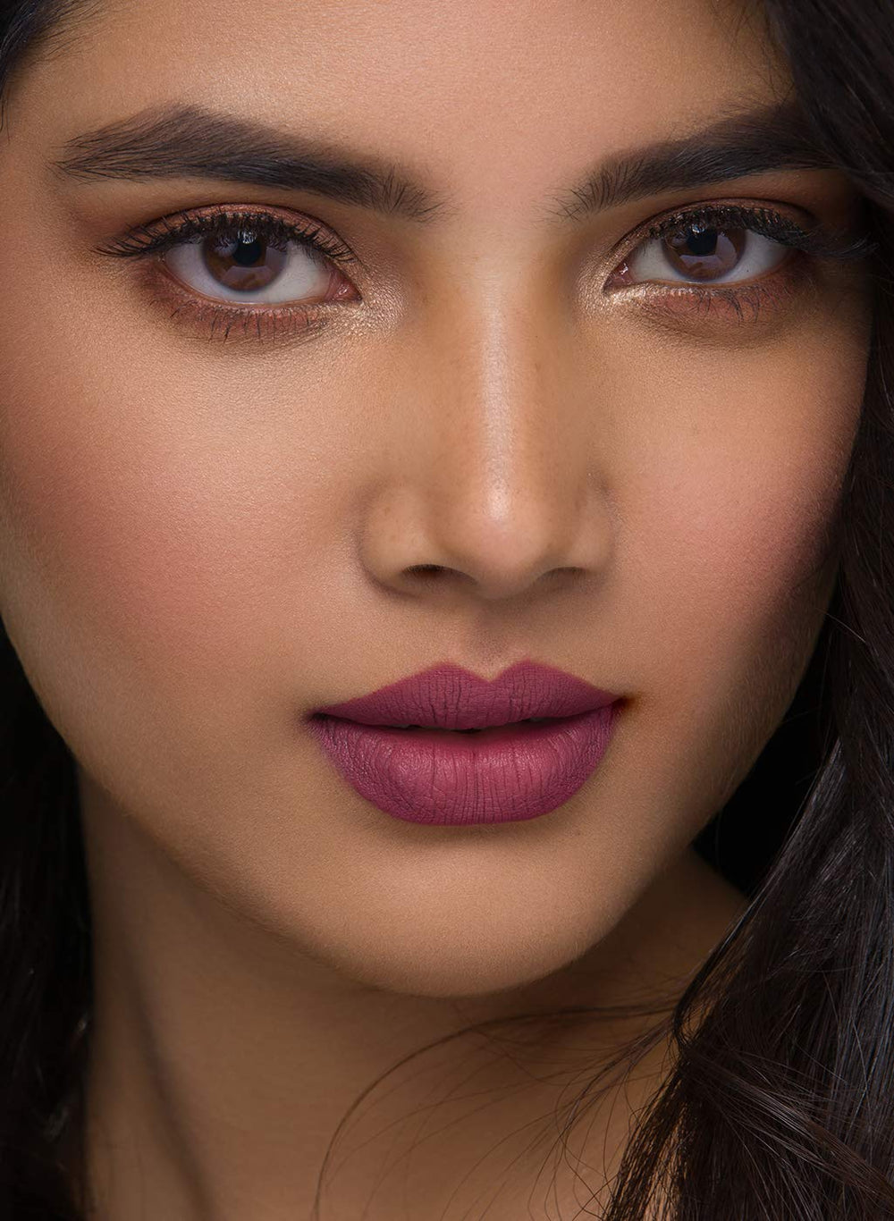 Long lasting matte finish of SUGAR Matte As Hell Crayon Lipstick for all day wear