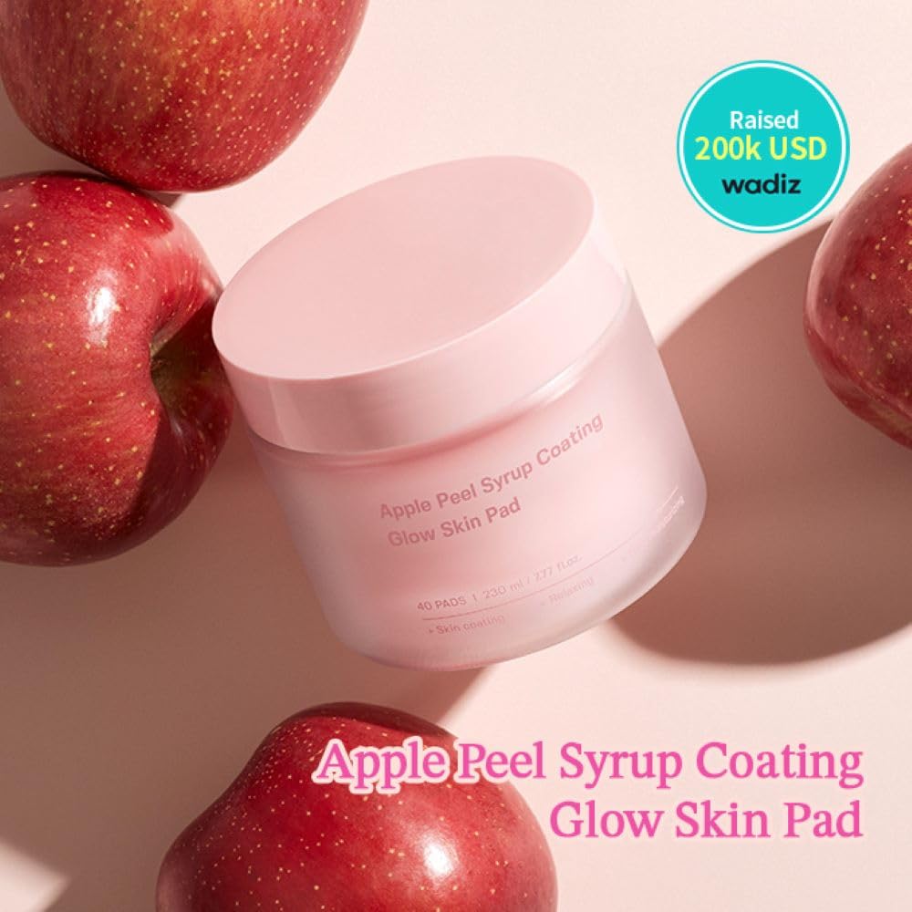 SUNGBOON EDITOR Jumbo-size pad ready for pre-makeup masking or soothing use.
