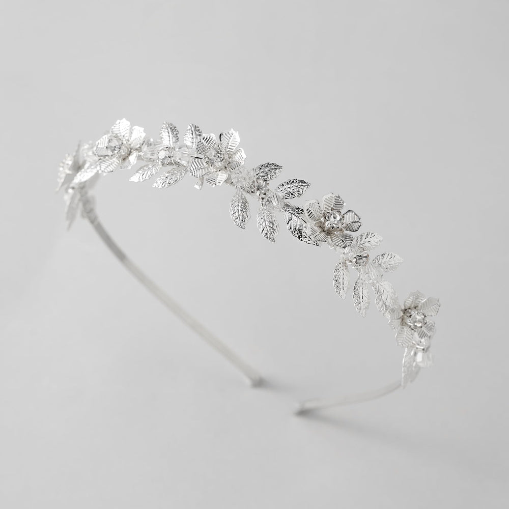 SWEETV flower girl headpiece shown with a 12 cm diameter design.