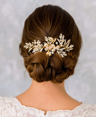 SWEETV gold-leaf bridal hair clip adds subtle luxury