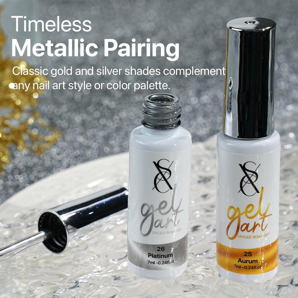 Shiny high-gloss finish in action with metallic gel liner on nails.