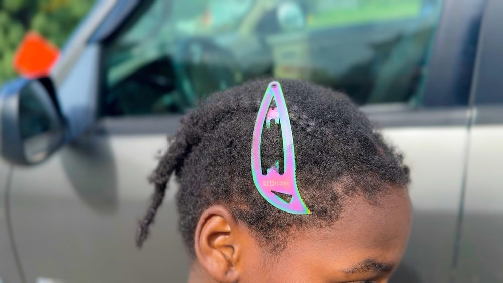 Tacticlip opposite-curved design sits comfortably on either side of the head.