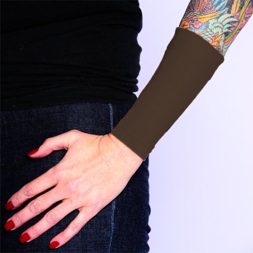 Tat2X forearm sleeve with no-slip gripper for secure wear