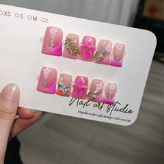 TENPAL reusable nail box with adhesive kit for quick self-application.