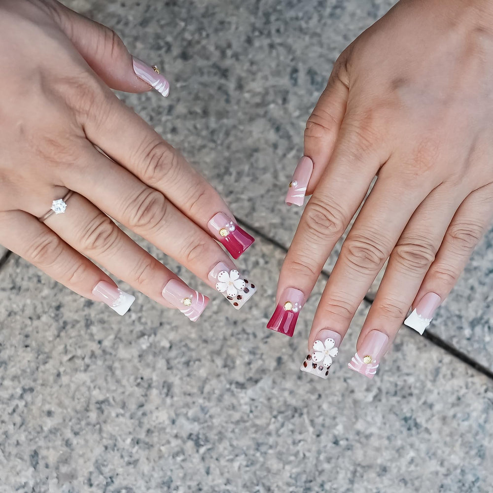 Tesytto spring-summer nail set for versatile occasions.