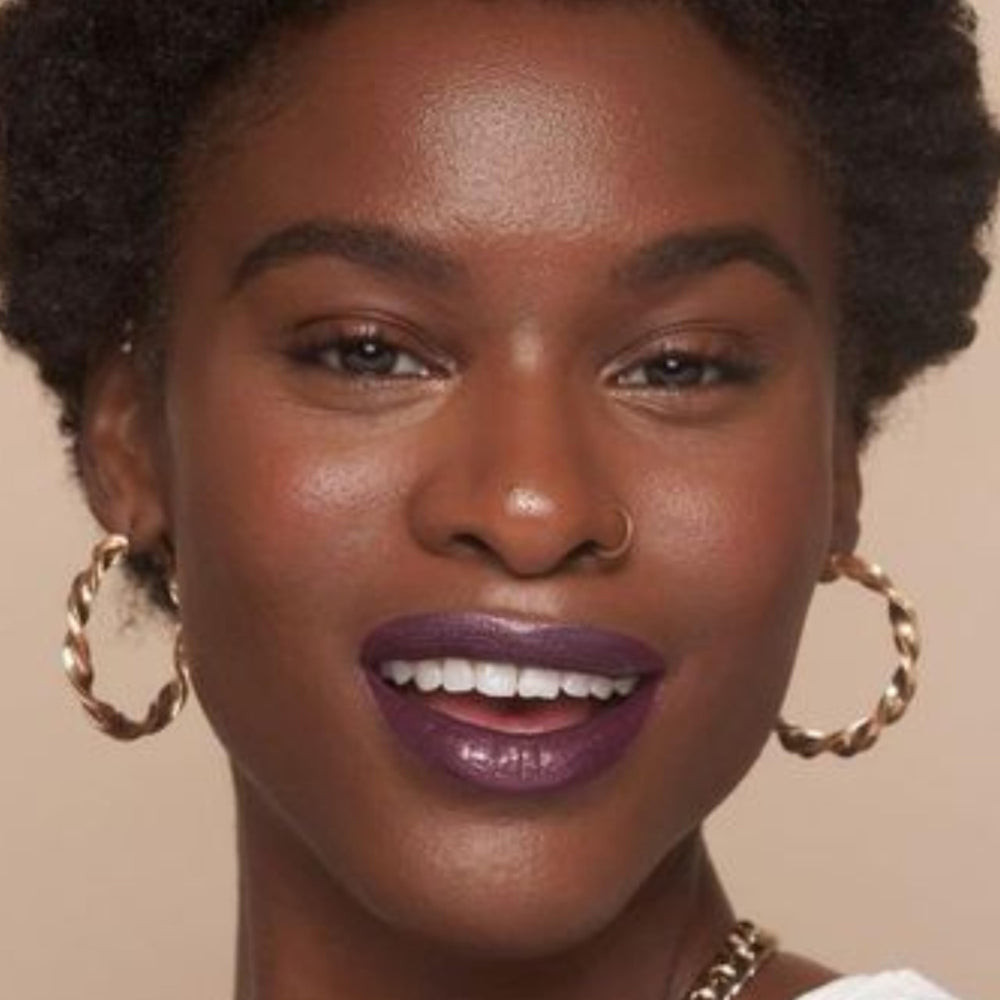Drama Queen used in a daytime look with a bold, clean edge.