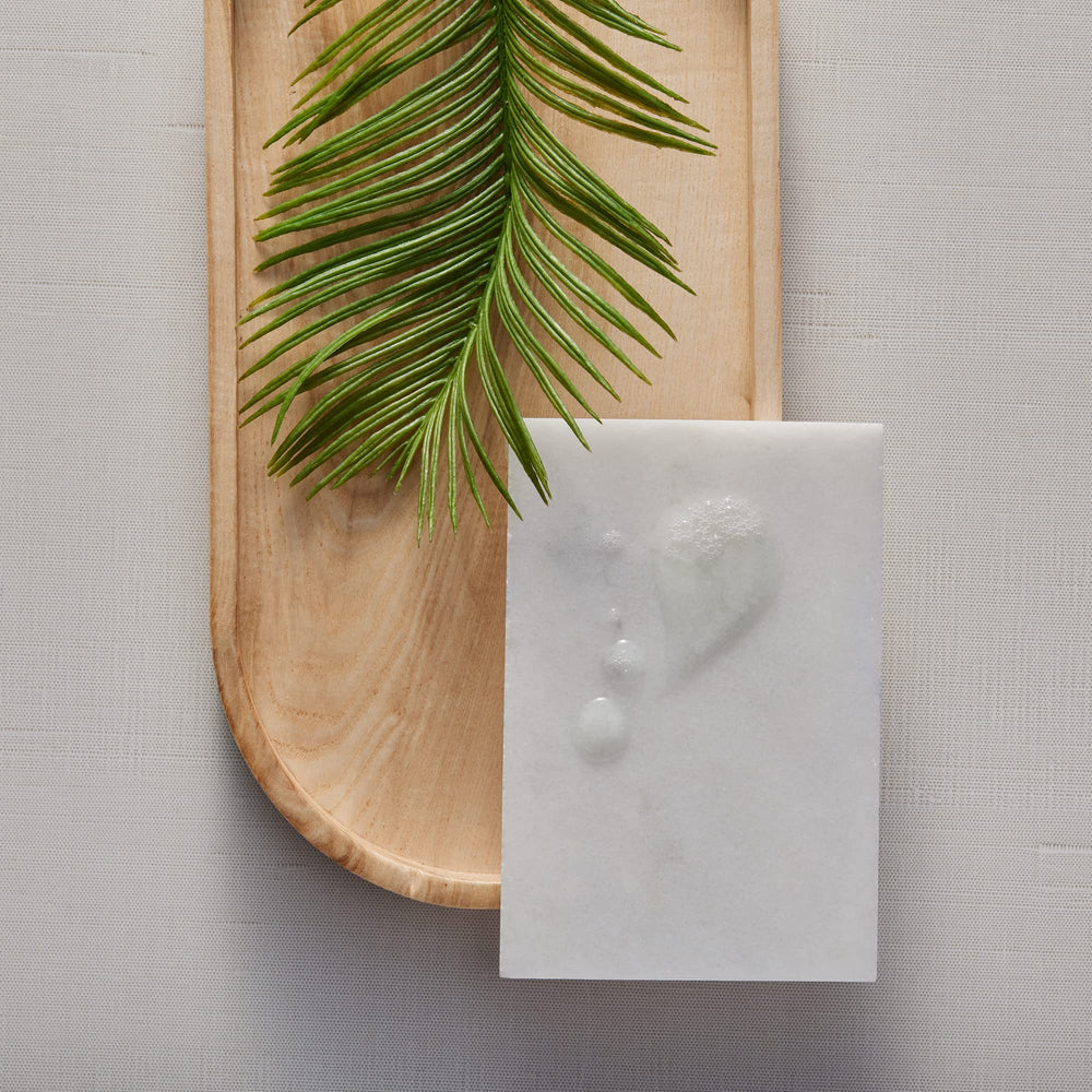 Lemon Leaf fragrance notes with bergamot in Thymes bottle.
