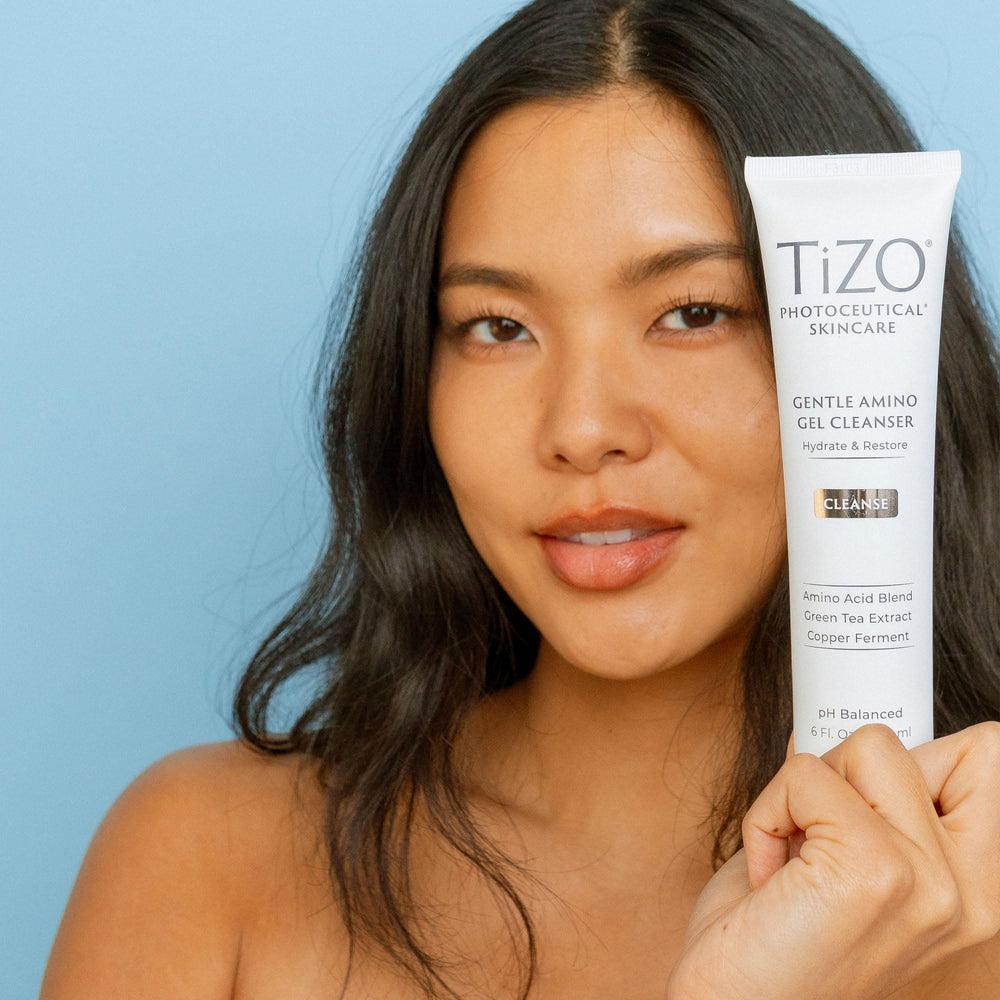 TiZO Green Tea Extract detail highlighting soothing antioxidant benefits