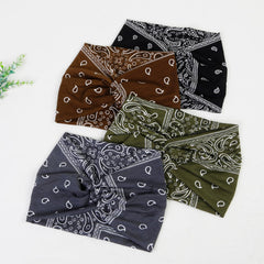 Tobeffect scarf accessory makes a thoughtful gift for friends and family