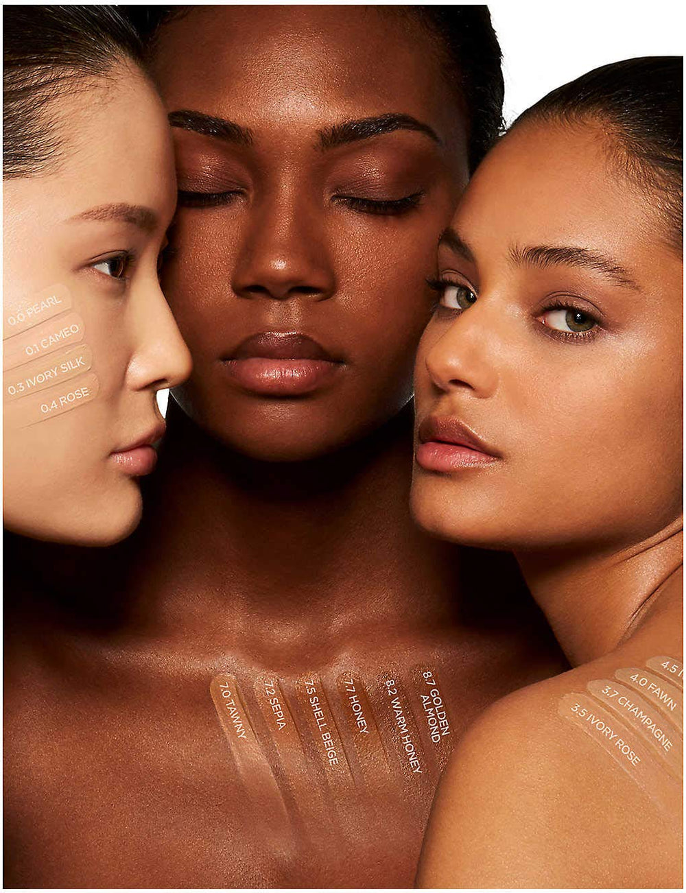 Tom Ford Shade and Illuminate Soft Radiance Foundation shell beige shade swatch for light skin glow