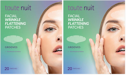 Toute Nuit Wrinkle Patches grooves for forehead provide wide coverage to smooth lines overnight.