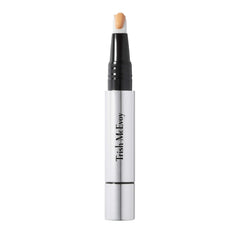 Trish McEvoy Shadow Eraser Peach under-eye brightener smooths hollows for brightness.