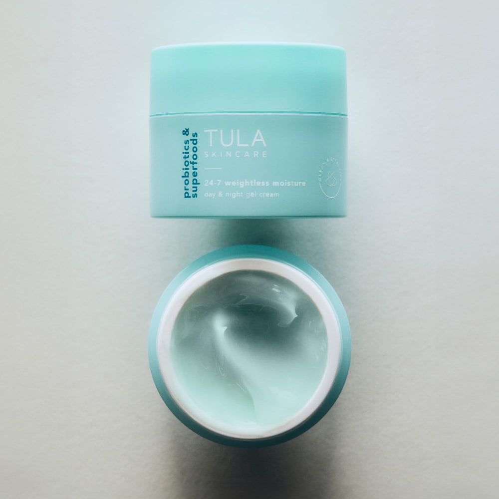 Peptides support a firmer-looking complexion while maintaining hydration.