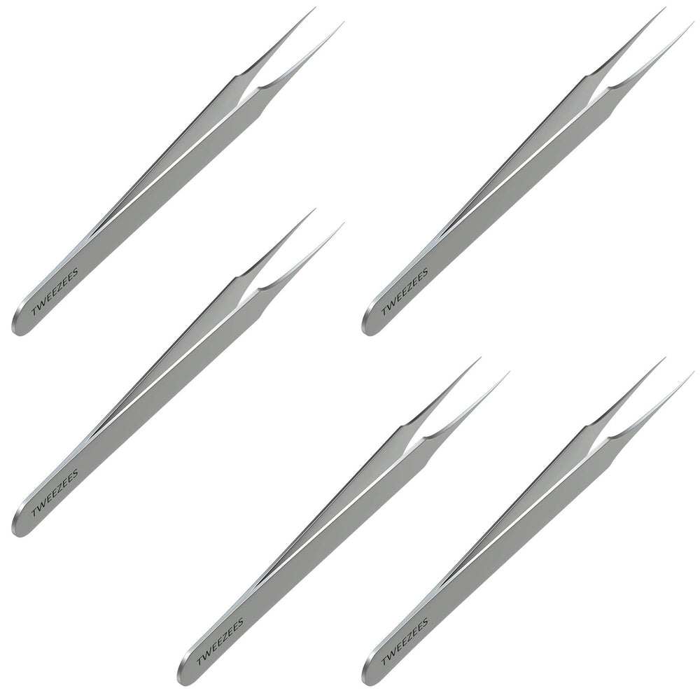 Tweezees ingrown-hair tweezers with pointed tip for precise removal