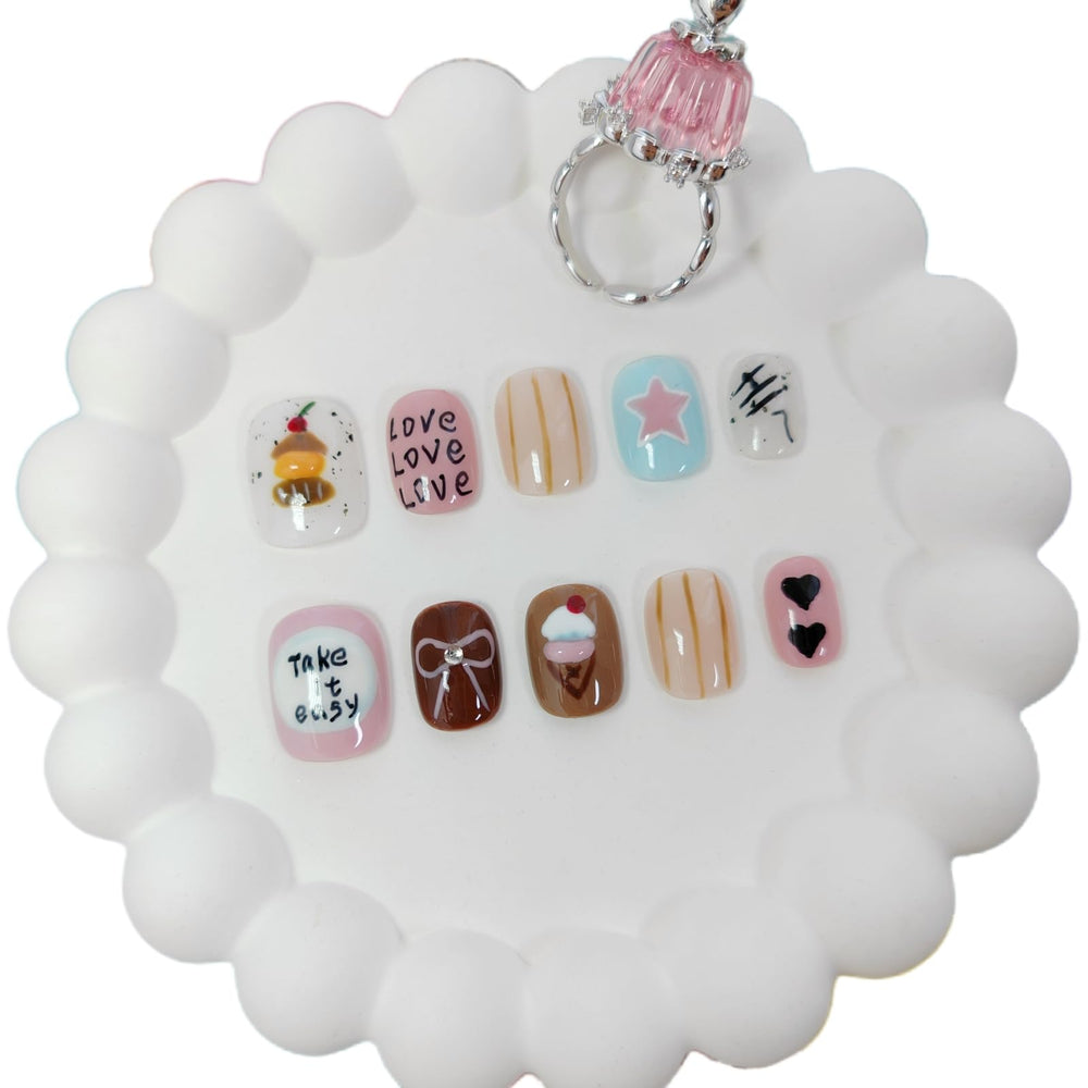 UNIYVOH extra short squoval nails with flowers for daily wear