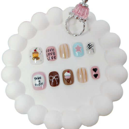 UNIYVOH extra short squoval nails with flowers for daily wear