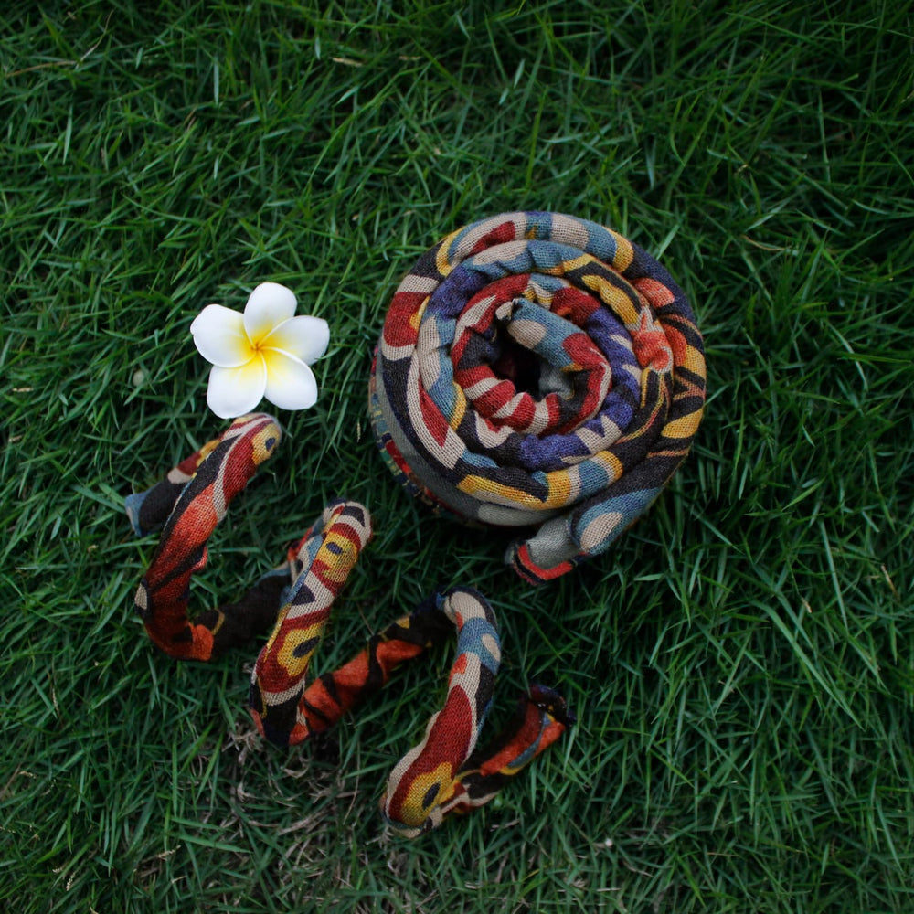 Universal Spiral Lock Hair Tie highlights gender-neutral fashion option for any look