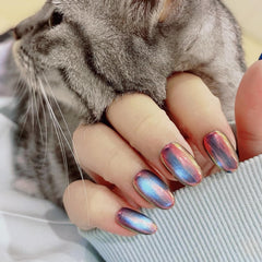 UNIYVOH Cat Eye Nails Aurora Night S focused on slender finger illusion and sparkle