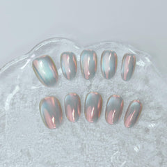 UNIYVOH Cat Eye Nails with Aurora side-light for versatile day-to-night looks.