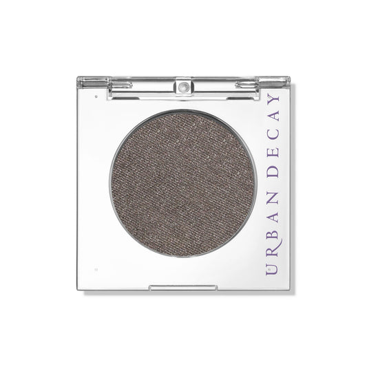 URBAN DECAY 24/7 Eyeshadow Single Mushroom with gunmetal shimmer for bold, long-lasting glow
