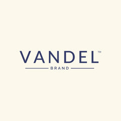 VANDEL black travel cosmetics bag complements any suitcase.