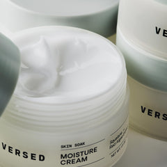 Versed Skin Soak texture closeup demonstrates smoothing effect on skin