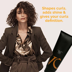 VICIOUS CURL Curl Lock Gel sheen shot reveals glossy, healthy-looking curls.