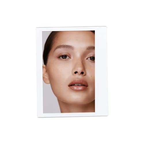 Victoria Beckham Posh Lipstick Spice compact is ideal for everyday carry.
