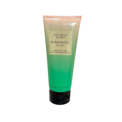 Bombshell Escape gel texture close-up showing fast absorption for smooth skin.