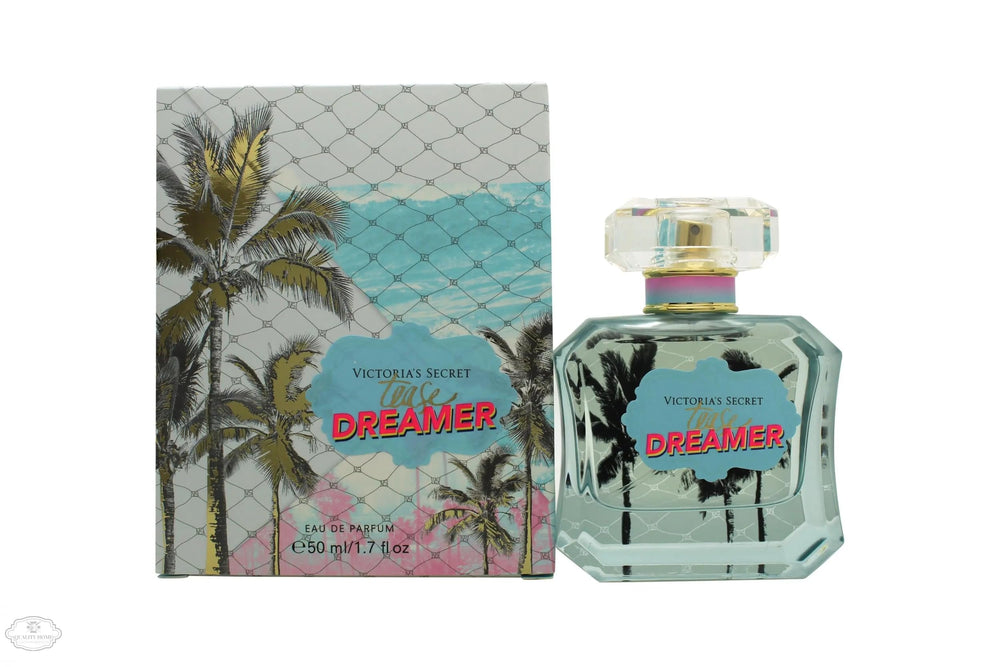 Victoria's Secret Tease Dreamer spray pour, suggesting easy application and fresh aroma.