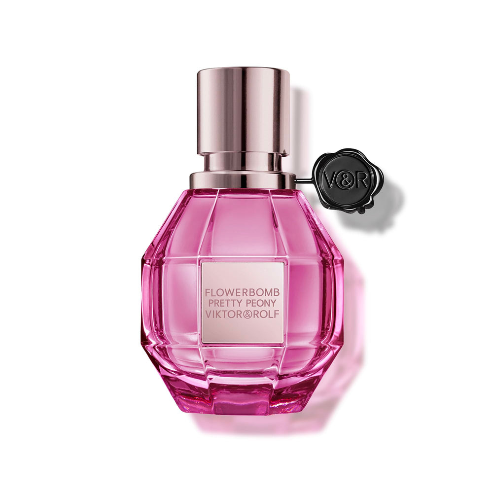 Viktor&Rolf Flowerbomb Pretty Peony bottle close-up highlighting strawberry notes for a fresh daytime mood.