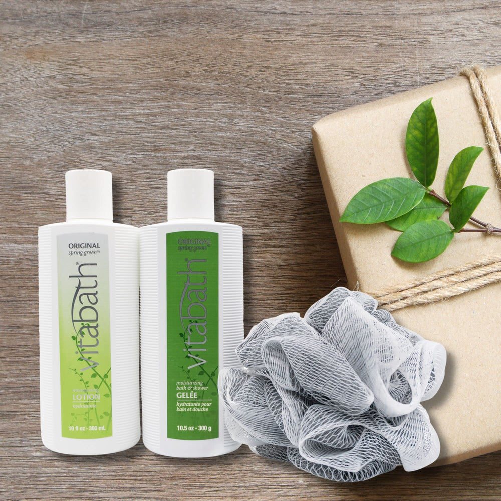 Vitabath Original Spring Green mesh puff builds rich lather.