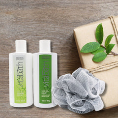 Vitabath Original Spring Green mesh puff builds rich lather.
