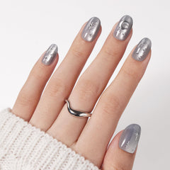 VSALON nails with frosted silver gray cat-eye and glossy shine